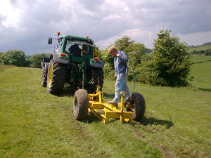 Laying water pipe